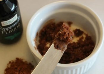 The best DIY recipes for lip scrubs