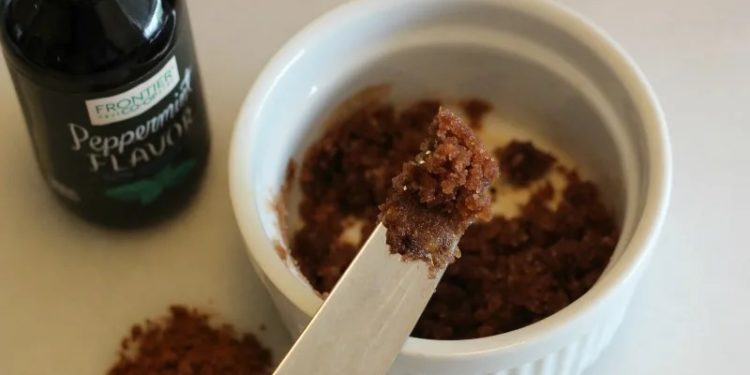 The best DIY recipes for lip scrubs