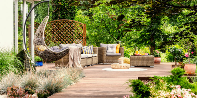 Hollywood actress Sophia Bush transforms her mid-century house into a charming retreat